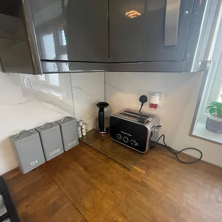 Newly Built Modern Flat With Free Parking Close To London Luton Airport And L&D Hospital Dunstable Esterno foto
