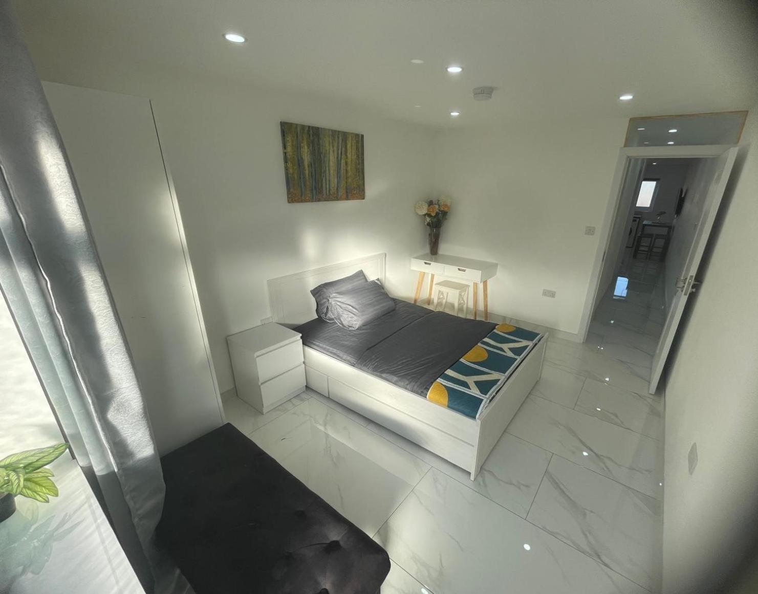 Apartment Newly Built Modern Flat With Free Parking Close To London Luton Airport And L&d Hospital *